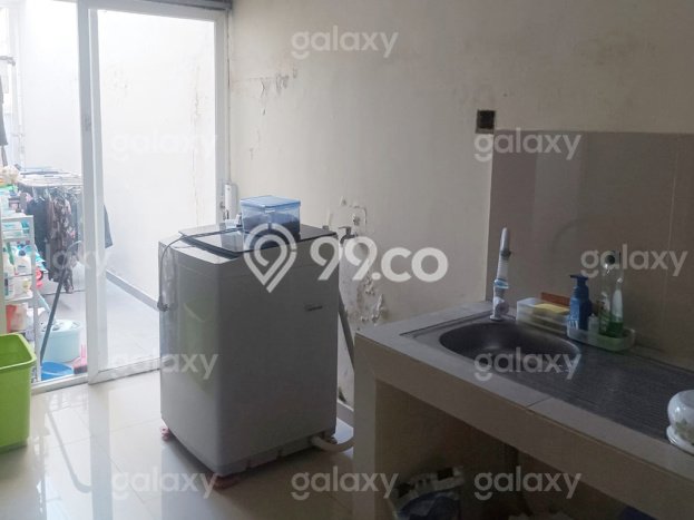 For Sale Rumah 5 Kamar Lokasi Strategis Bagus dan Strategis di Blimbing For Sale Rumah 5 Kamar Lokasi Strategis Bagus dan Strategis di Blimbing