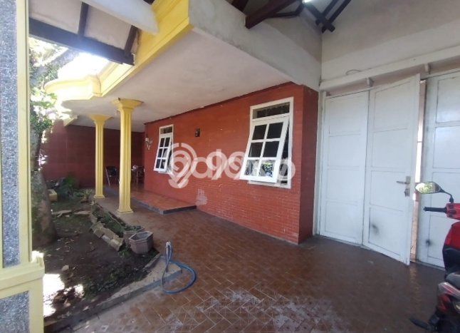 Jual Rumah Bagus Siap Huni LB 183m2 di Lowokwaru, Malang Jual Rumah Bagus Siap Huni LB 183m2 di Lowokwaru, Malang