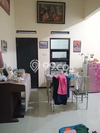 Rumah Modern Cantik 2 KT Siap Huni di Pakis Rumah Modern Cantik 2 KT Siap Huni di Pakis