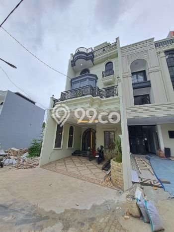 For Sale! Luxury House LT 93m2 Desain Elegan di Ragunan For Sale! Luxury House LT 93m2 Desain Elegan di Ragunan