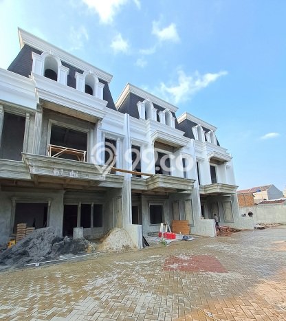 Hot Offer Hunian Mewah Ideal dan Luas di Jagakarsa, Jakarta Selatan Hot Offer Hunian Mewah Ideal dan Luas di Jagakarsa, Jakarta Selatan