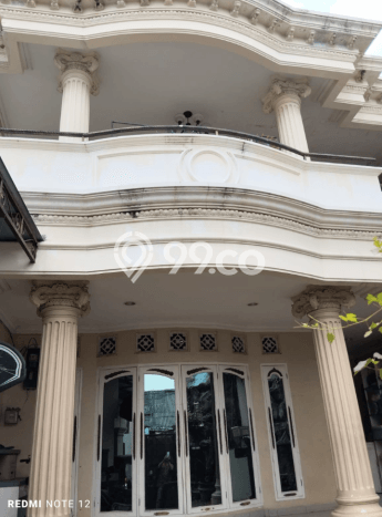 Jual Rumah Luas Megah Dengan View Cantik di Utan Kayu, Jakarta Timur Jual Rumah Luas Megah Dengan View Cantik di Utan Kayu, Jakarta Timur