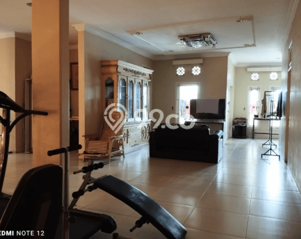 Jual Rumah Luas Megah Dengan View Cantik di Utan Kayu, Jakarta Timur Jual Rumah Luas Megah Dengan View Cantik di Utan Kayu, Jakarta Timur
