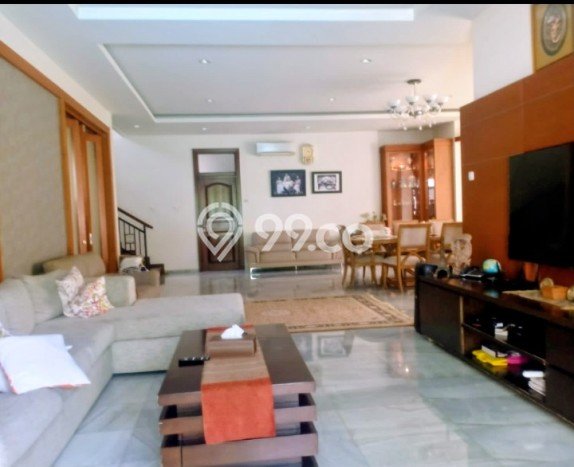 Rumah Elit Akses Mudah di Jakarta Selatan Rumah Elit Akses Mudah di Jakarta Selatan