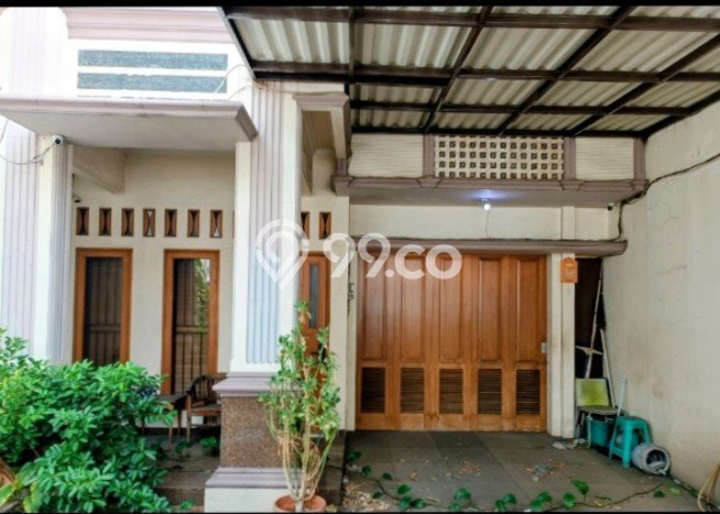 Jual Rumah Luas Megah Dengan View Eksklusif di Utan Kayu, Jakarta Timur Jual Rumah Luas Megah Dengan View Eksklusif di Utan Kayu, Jakarta Timur
