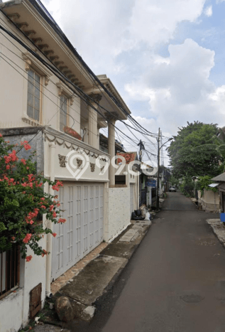 Rumah Mewah Dijual LT 182m2 di Tebet, Jakarta Selatan Rumah Mewah Dijual LT 182m2 di Tebet, Jakarta Selatan