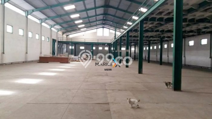 Unit Gudang Disewakan di Margomulyo di Area Ramai & Strategis Unit Gudang Disewakan di Margomulyo di Area Ramai & Strategis