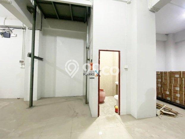 Ruko Dijual di Prime Area Surabaya Luas 1000m2 Ruko Dijual di Prime Area Surabaya Luas 1000m2