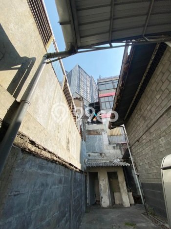 Komersial Dijual Lokasi Stratagis di Wiyung Surabaya Cocok untuk Investasi Komersial Dijual Lokasi Stratagis di Wiyung Surabaya Cocok untuk Investasi