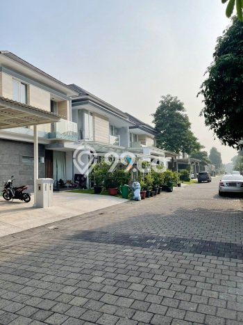 Dijual Rumah Mewah Megah Dengan View Cantik di Lidah Wetan, Surabaya Dijual Rumah Mewah Megah Dengan View Cantik di Lidah Wetan, Surabaya
