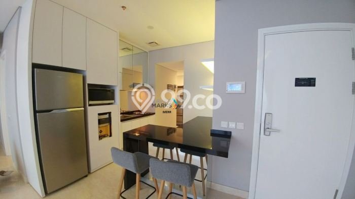 Apartemen Sewa 4 Kamar Murah Siap Huni di Surabaya, Luas 168m2 Apartemen Sewa 4 Kamar Murah Siap Huni di Surabaya, Luas 168m2