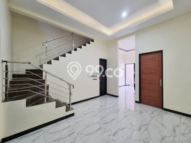 Rumah Strategis Minimalis Lb 104m2 di Mulyorejo, Surabaya Rumah Strategis Minimalis Lb 104m2 di Mulyorejo, Surabaya