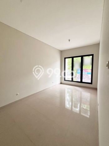 For Sale Rumah 4 Kamar Lokasi Strategis Nyaman dan Strategis di Wiyung For Sale Rumah 4 Kamar Lokasi Strategis Nyaman dan Strategis di Wiyung