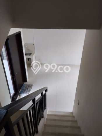 Disewakan! Rumah 3 Kamar Tidur &
2 Kamar Mandi di BSD Eminent, Tangerang Disewakan! Rumah 3 Kamar Tidur &
2 Kamar Mandi di BSD Eminent, Tangerang