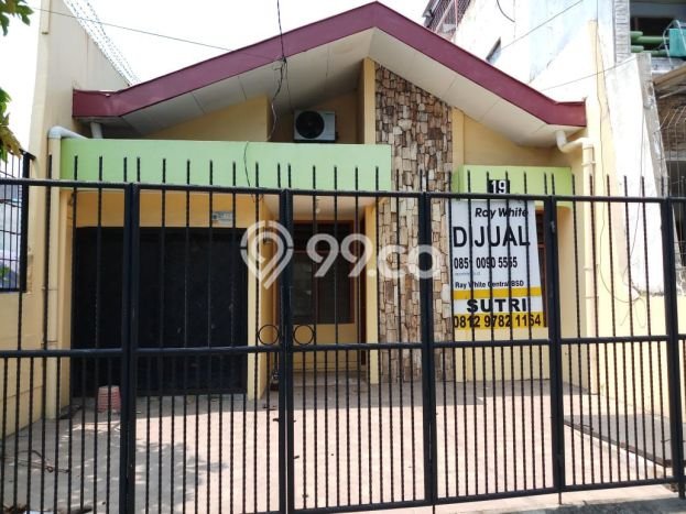 Dijual Rumah Mewah Megah Dengan View Eksklusif di Grogol, Jakarta Barat Dijual Rumah Mewah Megah Dengan View Eksklusif di Grogol, Jakarta Barat