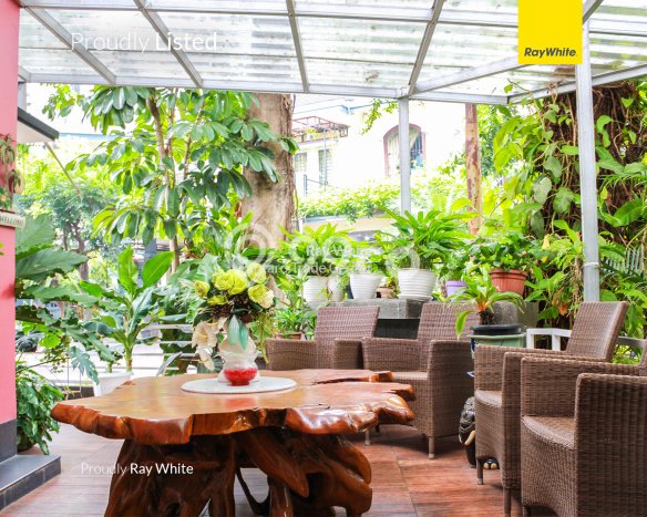 Rumah Elit Modern Tanpa Renovasi di Bintaro Tangerang Selatan Rumah Elit Modern Tanpa Renovasi di Bintaro Tangerang Selatan