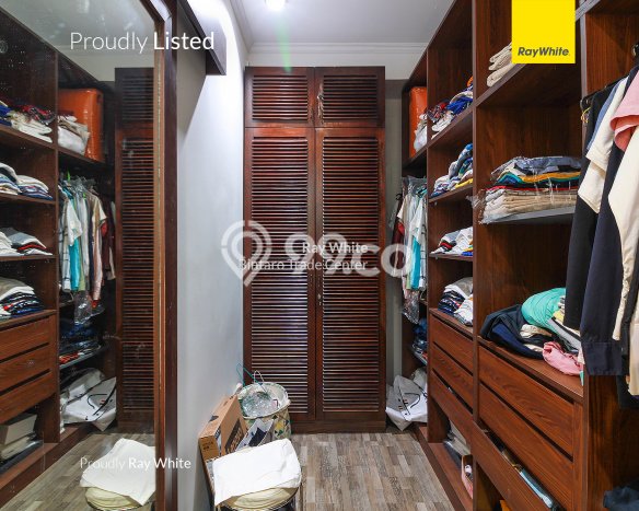 Dijual Hunian Mewah dengan Fasilitas Sekitar Komplit di Cinere, Depok Dijual Hunian Mewah dengan Fasilitas Sekitar Komplit di Cinere, Depok