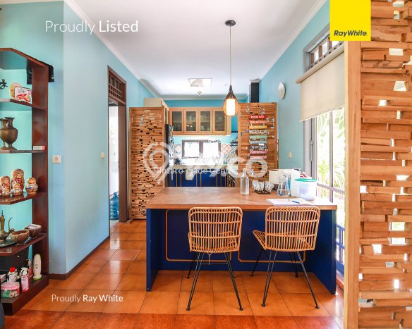 Rumah Elit Modern Tanpa Renovasi di Cinere Jakarta Selatan Rumah Elit Modern Tanpa Renovasi di Cinere Jakarta Selatan