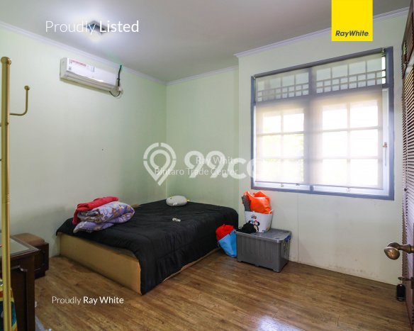 Rumah Elit Modern Tanpa Renovasi di Cinere Jakarta Selatan Rumah Elit Modern Tanpa Renovasi di Cinere Jakarta Selatan