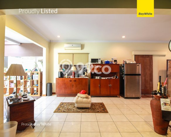Dijual Rumah Luas Elegan Dengan View Cantik di Bintaro, Tangerang Selatan Dijual Rumah Luas Elegan Dengan View Cantik di Bintaro, Tangerang Selatan