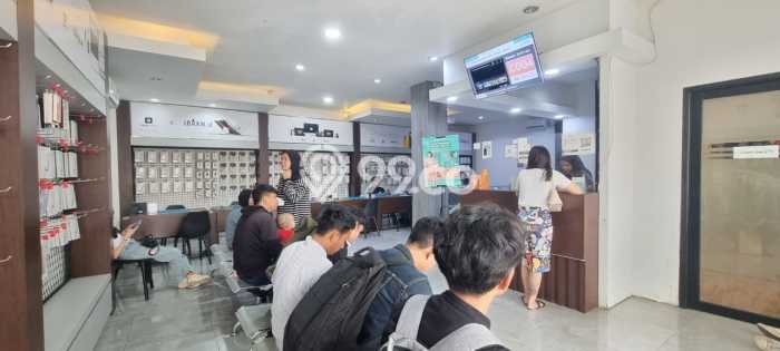 Unit Ruko Dijual di Jakarta Selatan LT 150m2 & LB 360m2 Unit Ruko Dijual di Jakarta Selatan LT 150m2 & LB 360m2