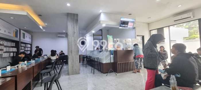 Unit Ruko Dijual di Jakarta Selatan LT 150m2 & LB 360m2 Unit Ruko Dijual di Jakarta Selatan LT 150m2 & LB 360m2