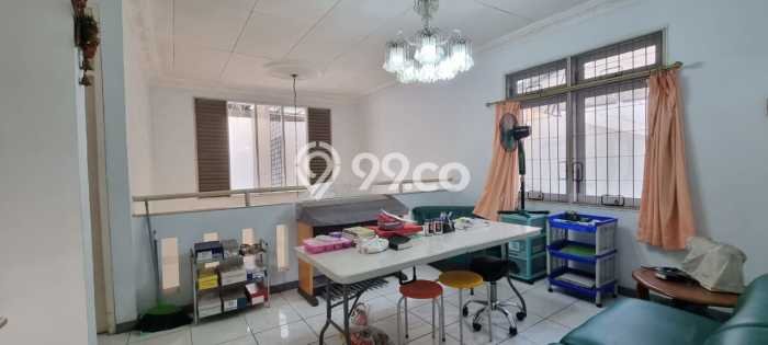 Rumah Elit Modern Siap Huni di Bintaro Tangerang Selatan Rumah Elit Modern Siap Huni di Bintaro Tangerang Selatan