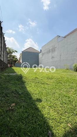 Tanah Dijual Lokasi Strategis di Tangerang Selatan dengan Luas 220m2 Tanah Dijual Lokasi Strategis di Tangerang Selatan dengan Luas 220m2