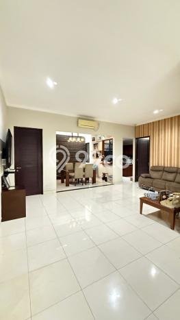 Ready to Use! Luxury House LT 180m2 Desain Modern di Bintaro Ready to Use! Luxury House LT 180m2 Desain Modern di Bintaro
