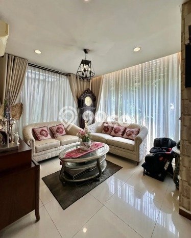 Ready to Use! Luxury House LT 335m2 Desain Elegan di Pondok Indah Ready to Use! Luxury House LT 335m2 Desain Elegan di Pondok Indah