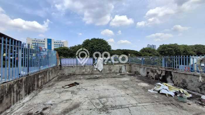 Untuk Dijual Ruko di Senen Jakarta Pusat LT 370m2 / LB 456m2 Untuk Dijual Ruko di Senen Jakarta Pusat LT 370m2 / LB 456m2