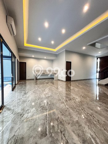 Ready to Use! Luxury House LT 267m2 Desain Elegan di Bintaro Ready to Use! Luxury House LT 267m2 Desain Elegan di Bintaro