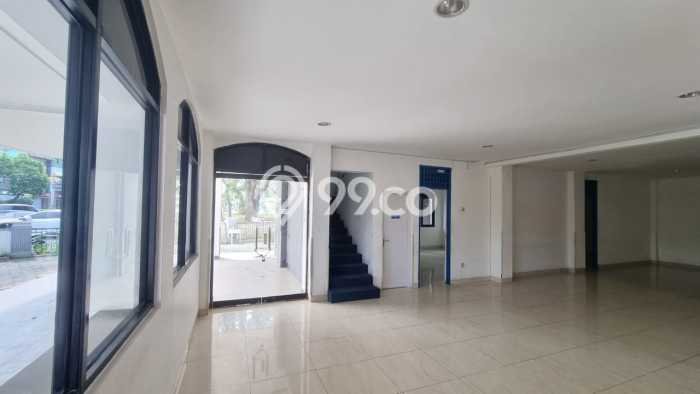 Unit Kantor Dijual di Tangerang Selatan LT 416m2 & LB 850m2 Unit Kantor Dijual di Tangerang Selatan LT 416m2 & LB 850m2