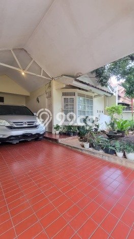 Jual Rumah Luas Megah Dengan View Cantik di Bintaro, Tangerang Selatan Jual Rumah Luas Megah Dengan View Cantik di Bintaro, Tangerang Selatan