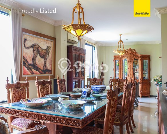 Dijual Rumah Mewah Megah Dengan View Eksklusif di Kemang, Jakarta Selatan Dijual Rumah Mewah Megah Dengan View Eksklusif di Kemang, Jakarta Selatan