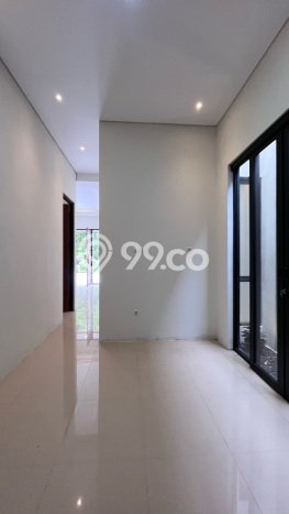For Sale Rumah 4 Kamar Lokasi Ideal Bagus dan Strategis di Ngaglik For Sale Rumah 4 Kamar Lokasi Ideal Bagus dan Strategis di Ngaglik