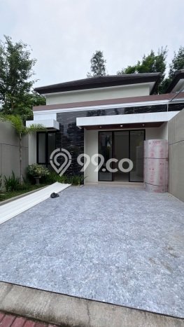 For Sale Rumah 4 Kamar Lokasi Ideal Bagus dan Strategis di Ngaglik For Sale Rumah 4 Kamar Lokasi Ideal Bagus dan Strategis di Ngaglik