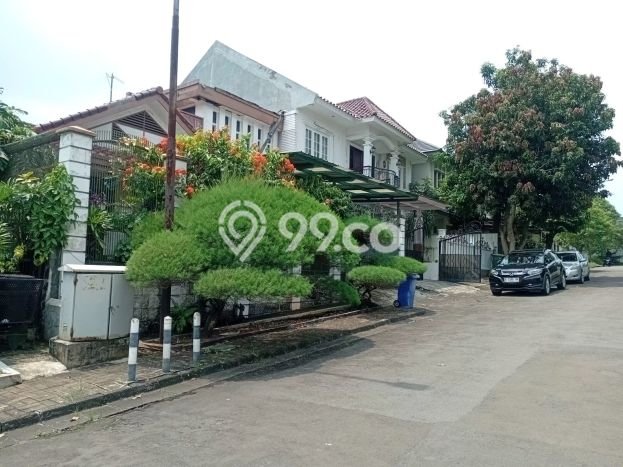 Rumah Mewah Siap Huni LT 240m2 di Cinere, Depok Rumah Mewah Siap Huni LT 240m2 di Cinere, Depok