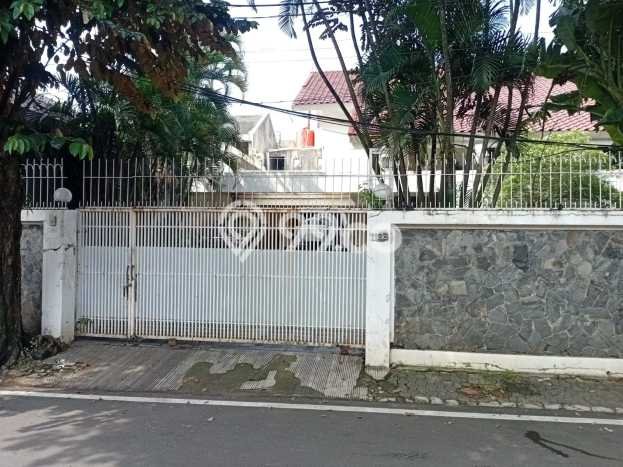Ready to Use! Premium House LT 945m2 Desain Elegan di Kemang Ready to Use! Premium House LT 945m2 Desain Elegan di Kemang