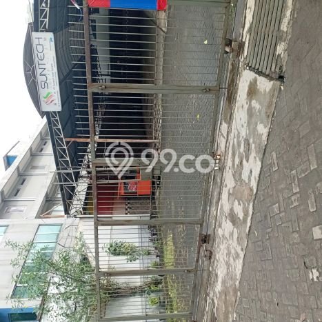 Komersial Bagus Dijual LB 500m2 Lokasi Strategis Jakarta Selatan Area Cocok untuk Bisnis Komersial Bagus Dijual LB 500m2 Lokasi Strategis Jakarta Selatan Area Cocok untuk Bisnis