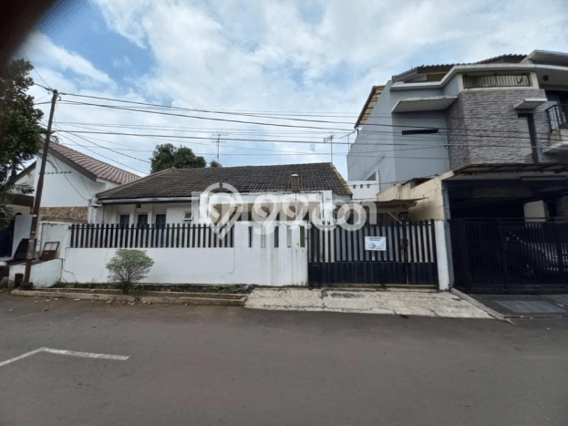 Rumah Bagus di Cinere, Depok, LT 156m², LB 75m² Rumah Bagus di Cinere, Depok, LT 156m², LB 75m²