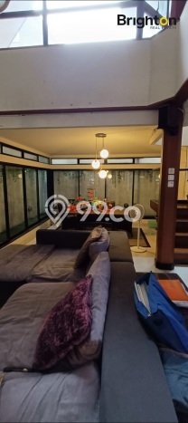 Hunian Mewah Siap Huni LT 329m2 di Mampang Prapatan, Jakarta Selatan Hunian Mewah Siap Huni LT 329m2 di Mampang Prapatan, Jakarta Selatan
