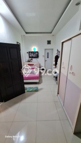 Rumah Elit LB 250m2 Siap Pakai Desain Elegan di Pondok Kelapa, Jakarta Timur Rumah Elit LB 250m2 Siap Pakai Desain Elegan di Pondok Kelapa, Jakarta Timur