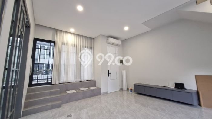 Lokasi terbaik! Rumah siap huni dikontrakkan di BSD LB 165m2 Lokasi terbaik! Rumah siap huni dikontrakkan di BSD LB 165m2