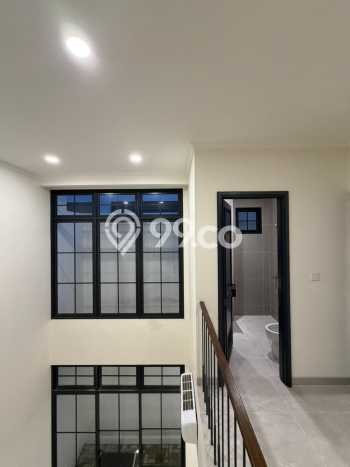 For Sale! Luxury House LT 120m2 Desain Modern di Gading Serpong For Sale! Luxury House LT 120m2 Desain Modern di Gading Serpong