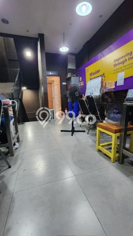 Ruko Dijual di Jakarta Barat LT 100m2 & LB 300m2 Lokasi Terbaik! Ruko Dijual di Jakarta Barat LT 100m2 & LB 300m2 Lokasi Terbaik!