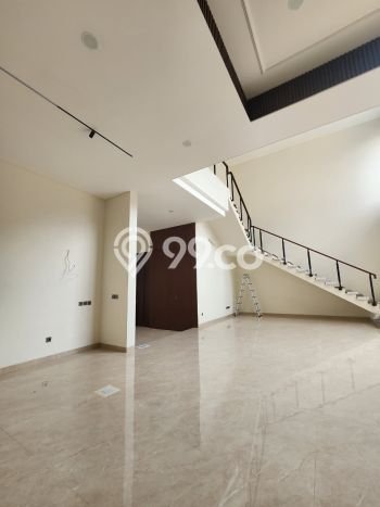 Hunian Mewah Dijual LT 375m2 di BSD, Tangerang Selatan Hunian Mewah Dijual LT 375m2 di BSD, Tangerang Selatan