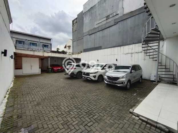 Kantor Dijual di Bandung LT 729m2 & LB 800m2 Lokasi Terbaik! Kantor Dijual di Bandung LT 729m2 & LB 800m2 Lokasi Terbaik!