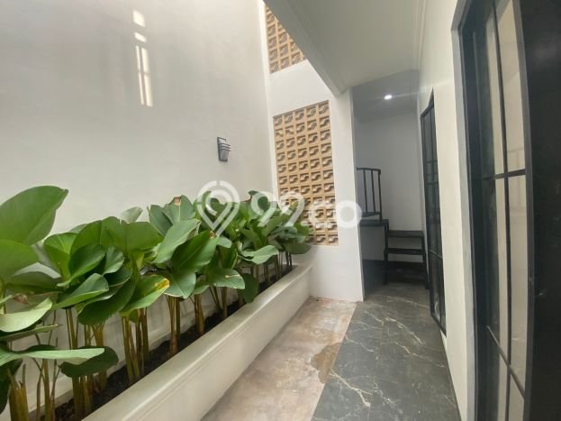 Ready to Use! Luxury House LT 177m2 Desain Elegan di Bintaro Ready to Use! Luxury House LT 177m2 Desain Elegan di Bintaro
