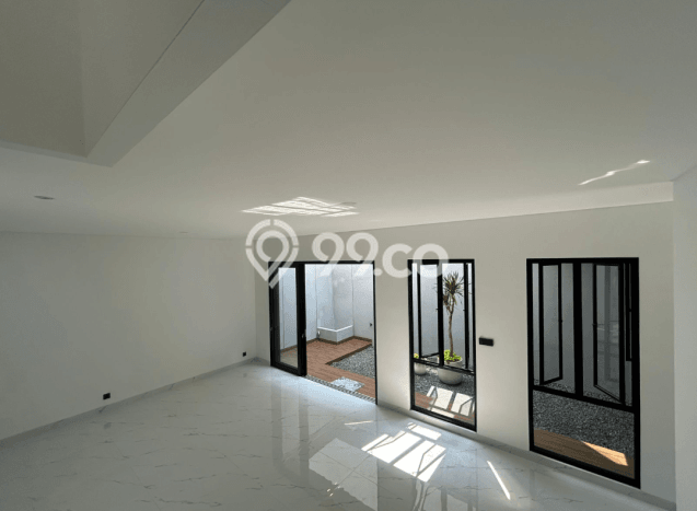 Ready to Use! Luxury House LT 135m2 Desain Elegan di Bintaro Ready to Use! Luxury House LT 135m2 Desain Elegan di Bintaro